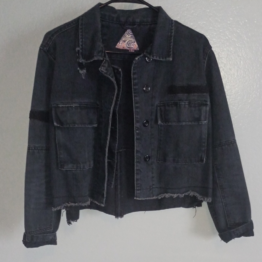 Black Denim Jacket With Bold Statement - image 2